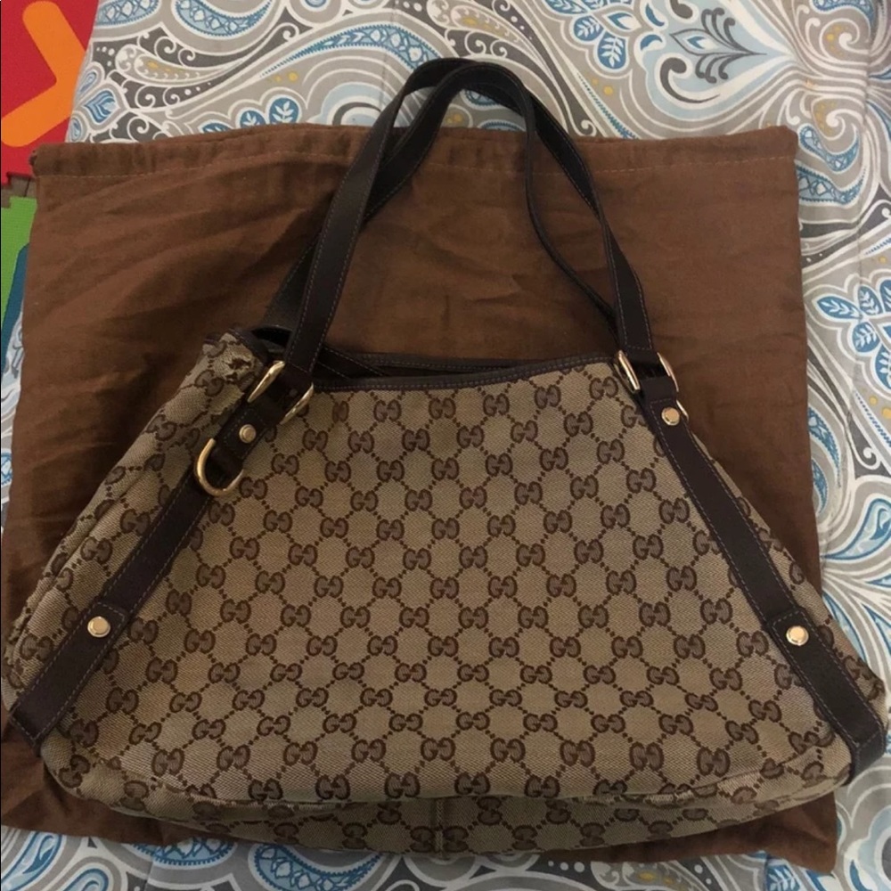 Authentic Gucci purse